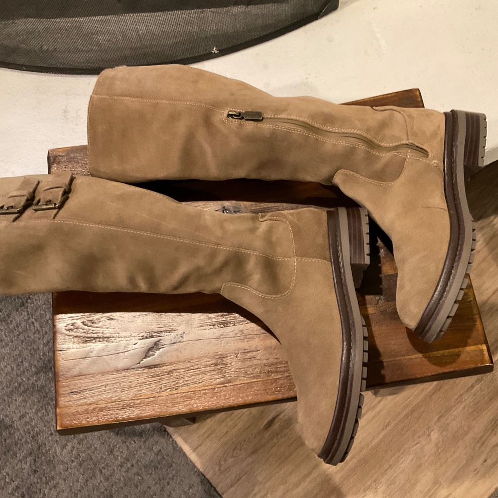 Blondo Reagan Waterproof High Lug Boot Tan size 7 - Picture 5 of 10